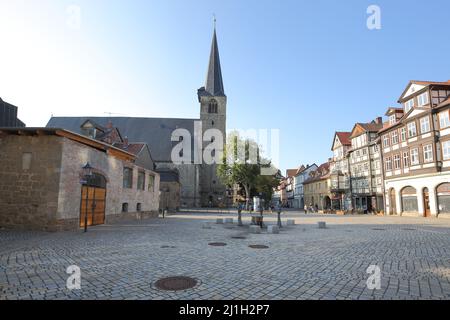Kornmarkt mit Marktkirche St. Benedikti in Quedlinburg, Sachsen-Anhalt, Deutschland Stockfoto