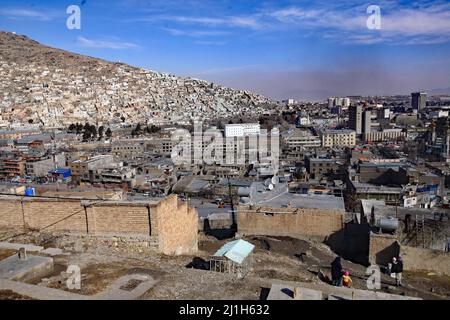 Kabul, Afghanistan. 25.. Februar 2022. (2/25/2022) Kabul, Afghanistan, Februar März 2022. Blick auf Kabul (Foto: Teun Voeten/Sipa USA) Quelle: SIPA USA/Alamy Live News Stockfoto
