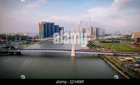 Luftaufnahme von Tuyen Lam See Da Lat Stadt, Vietnam. Stockfoto