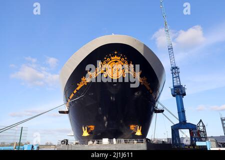 Das Disney Wish-Schiff wird am 26. Februar 2022 vor der Meyer-Werft in Papenburg vertäut. Stockfoto