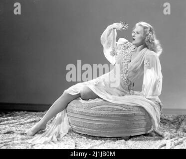 ILONA MASSEY IN FRANKENSTEIN MEETS THE WOLF MAN (1943), REGIE: ROY WILLIAM NEILL. Kredit: UNIVERSALBILDER / Album Stockfoto