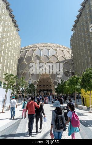 Dubai, Vereinigte Arabische Emirate – 22. März 2022, Dubai International Expo 2020, Haupteingang als Al Wasl Avenue Stockfoto