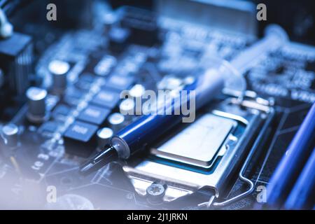 Wärmeleitpaste für die CPU im PC Stockfoto