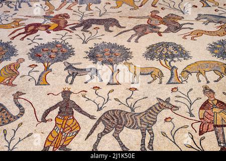 Farbenfrohe Mosaiken In Der Moses Memorial Church, Mt Nebo, Jordanien. Stockfoto