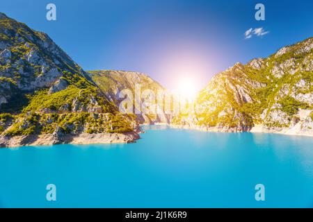 Die berühmten Piva Canyon mit seinen fantastischen Behälter. Nationalpark Montenegro und Bosnien und Herzegowina, Balkan, Europa. Beauty Welt. Stockfoto