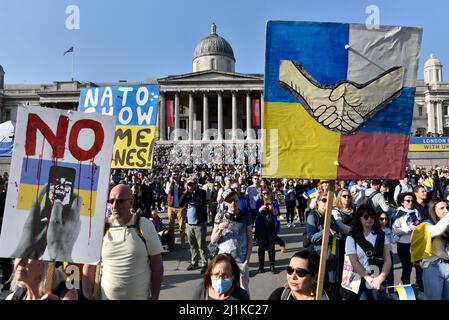 London, Großbritannien. 26. März 2022. London steht mit der Ukraine auf dem marsch und der Kundgebung im Zentrum Londons. Kredit: Matthew Chattle/Alamy Live Nachrichten Stockfoto