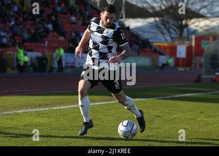 GATESHEAD, GROSSBRITANNIEN. MÄR 26. Gateshead's Robbie Tinkler während des Vanarama National League North-Spiels zwischen Gateshead und Bradford Park Avenue im Gateshead International Stadium, Gateshead am Samstag, 26.. März 2022. (Kredit: Michael Driver | MI Nachrichten) Kredit: MI Nachrichten & Sport /Alamy Live Nachrichten Stockfoto