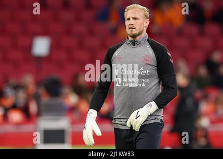 AMSTERDAM, NIEDERLANDE - 26. MÄRZ: Torwart Kasper Schmeichel aus Dänemark beim Internationalen Freundschaftsspiel zwischen den Niederlanden und Dänemark in der Johan Cruijff Arena am 26. März 2022 in Amsterdam, Niederlande (Foto: Marcel ter Bals/Orange Picles) Stockfoto