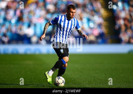 Hillsborough, Sheffield, England - 26.. März 2022 Jack Hunt (32) of Sheffield Mittwoch - während des Spiels Sheffield Mittwoch gegen Cheltenham Town, Sky Bet League One, 2021/22, Hillsborough, Sheffield, England - 26.. März 2022 Credit: Arthur Haigh/WhiteRoseFotos/Alamy Live News Stockfoto