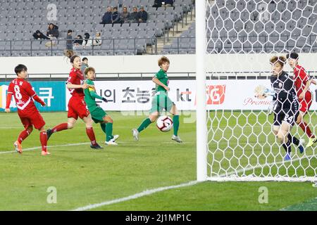 Nov 28, 2019-Yongin, Südkorea-Kim Min Jung von Incheon Hyundai Steel Red Angels Aktion während eines Women's Club Championship 2019-FIFA/AFC Pilotturniers im Yongin Citizens Park in Yongin, Südkorea. Stockfoto