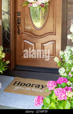 Home Doorway Heißt Sie Innen Willkommen Stockfoto