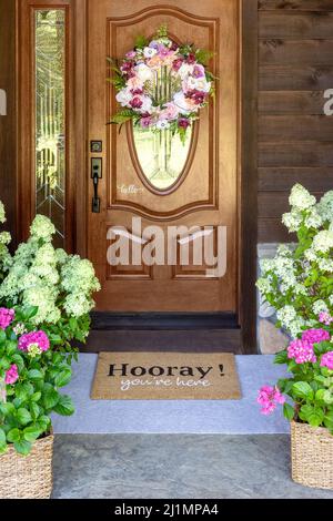 Home Doorway Heißt Sie Innen Willkommen Stockfoto