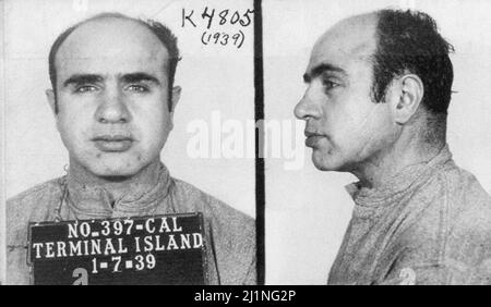 MUGSHOT - der Tag, an dem Al Capone am 7. Januar 1939 in der Federal Correctional Institution auf Terminal Island in Kalifornien ankam. Stockfoto