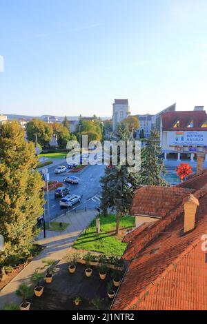 September 8 2021 - Bistrita, Bistritz, Rumänien: Blick auf alte Häuser in der Altstadt Rumäniens Stockfoto