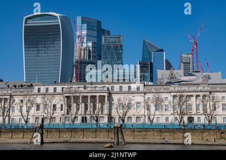 Eine enge Ernte der City of London Wolkenkratzer Stockfoto