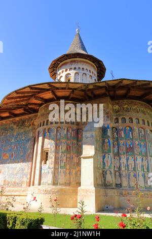 Das Kloster Voronet ist eines der rumänisch-orthodoxen Klöster in der südlichen Bukowina Stockfoto