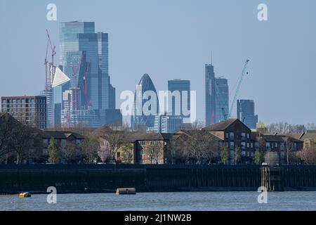 Eine enge Ernte der City of London Wolkenkratzer Stockfoto