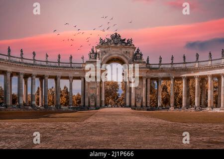 Die schöne Aussicht auf den Campus der Universität Potsdam, das Commons-Gebäude am Neuen Palast. Stockfoto