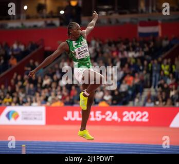 ESE Brume NGR beim Weitsprung der Frauen am dritten Tag der Leichtathletik-Hallenweltmeisterschaften Belgrad 2022 in der Belgrader Arena am 20. März, Stockfoto