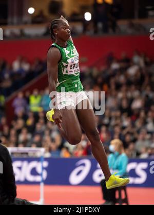 ESE Brume NGR beim Weitsprung der Frauen am dritten Tag der Leichtathletik-Hallenweltmeisterschaften Belgrad 2022 in der Belgrader Arena am 20. März, Stockfoto