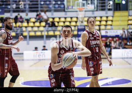 Turin, Italien. 27. März 2022. Italien, Turin, 27. März 2022, Spiel der Lega Nazionale Pallacanestro Championship A2 reale Muta Torino gegen 2B Control Trapani. Torino Win 79 -63 (Foto von Norberto Maccagno/Pacific Press) Quelle: Pacific Press Media Production Corp./Alamy Live News Stockfoto