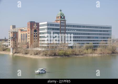 Düsseldorf März 2022: Medienhafen der Landeshauptstadt Nordrhein-Westfalen Stockfoto