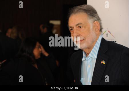 Francis Ford Coppola trägt einen Ukraine Pin an die Gilde der internationalen Kinematographen-Publizistin in Los Angeles 3.25.2022, Fotos von Nadja Sayej Stockfoto