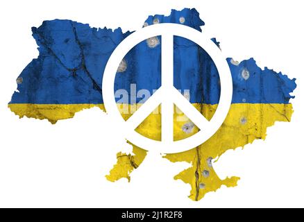 Weißes Friedenssymbol auf der Karte der Ukraine mit ukrainischer Flagge auf einer rissigen Wand mit Einschusslöchern. Krieg, Konflikt, Krise & Frieden in der Ukraine Konzept. Stockfoto