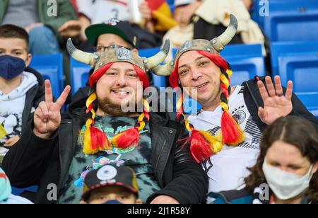 Sinsheim, Deutschland. 26. März 2022. DFB-Fans im Freundschaftsspiel DEUTSCHLAND - ISRAEL 2-0 Vorbereitung auf die WM 2022 in Katar, Saison 2021/2022, am 26. März 2022 in Sinsheim, Deutschland. © Peter Schatz / Alamy Live News Credit: Peter Schatz/Alamy Live News Stockfoto