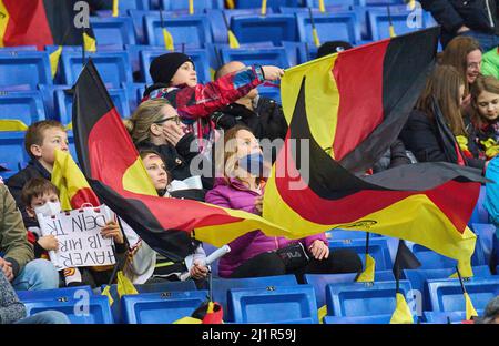 Sinsheim, Deutschland. 26. März 2022. DFB-Fans im Freundschaftsspiel DEUTSCHLAND - ISRAEL 2-0 Vorbereitung auf die WM 2022 in Katar, Saison 2021/2022, am 26. März 2022 in Sinsheim, Deutschland. © Peter Schatz / Alamy Live News Credit: Peter Schatz/Alamy Live News Stockfoto