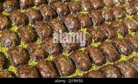 Baklava aus der Region Gaziantep. Süßer lokaler Geschmack. Nahaufnahme. Stockfoto