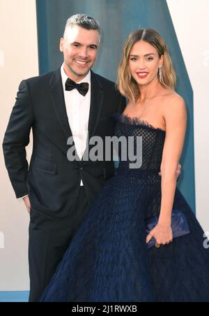 Cash Warren und Jessica Alba nahmen an der Vanity Fair Oscar Party im Wallis Annenberg Center for the Performing Arts in Beverly Hills, Los Angeles, Kalifornien, USA Teil. Bilddatum: Sonntag, 27. März 2022. Stockfoto