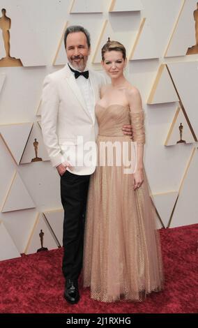 Los Angeles, Kalifornien. 27. März 2022. Denis Villeneuve, Tanya Lapointe bei der Ankunft für die Academy Awards 94. - Arrivals 2, Dolby Theater, Los Angeles, CA 27. März 2022. Kredit: Elizabeth Goodenough/Everett Collection/Alamy Live Nachrichten Stockfoto