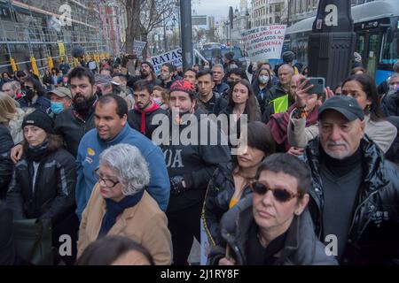 Madrid, Madrid, Spanien. 26. März 2022. Konzentration der extremen Rechten: Das Gesetz gegen geschlechtsgerechtigkeit ist ein "Scheitern", weil immer noch Frauen ermordet werden. (Bild: © Alberto Sibaja/Pacific Press via ZUMA Press Wire) Stockfoto