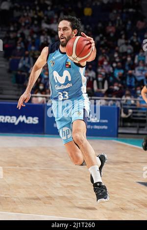 Madrid, Spanien. 27. März 2022. Javi Beiran von Movistar Estudiantes in Aktion gesehen während des LEB Oro 2021-22 Liga-Spiels zwischen Movistar Estudiantes und Caceres Basketball im Palacio de los Deportes in Madrid. (Endergebnis; Movistar Estudiantes 83-76 Cáceres Basketball) (Foto von Atilano Garcia/SOPA Images/Sipa USA) Quelle: SIPA USA/Alamy Live News Stockfoto