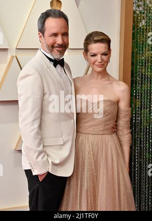 Los Angeles, Usa. 28. März 2022. Denis Villeneuve und Tanya Lapointe kommen am Sonntag, den 27. März 2022, zu den jährlichen Academy Awards 94. im Dolby Theater in der Hollywood-Sektion von Los Angeles. Foto von Jim Ruymen/UPI Credit: UPI/Alamy Live News Stockfoto