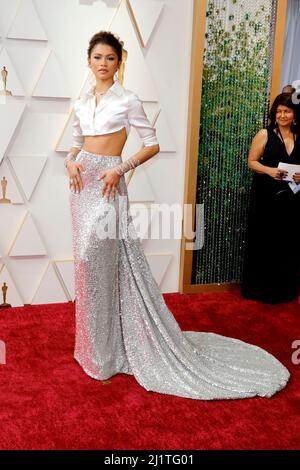 27. März 2022, Los Angeles, CA, USA: LOS ANGELES - 27. MÄRZ: Zendaya Coleman bei den Academy Awards 94. im Dolby Theater am 27. März 2022 in Los Angeles, CA (Bildquelle: © Kay Blake/ZUMA Press Wire) Stockfoto