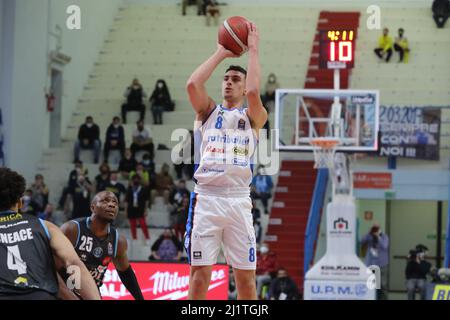 PalaRadi, Cremona, Italien, 27. März 2022, Giordano Bortolani (NutriBellet Treviso) während der Vanoli Basket Cremona gegen Nutribullet Treviso Basket - Ital Stockfoto