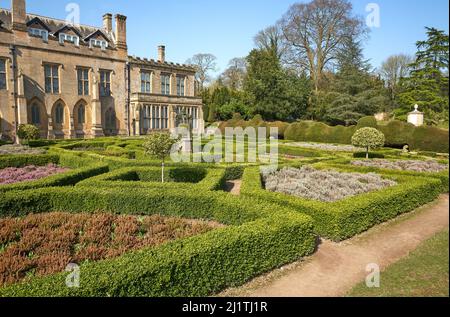 Historisches Haus und Gärten in Newstead Abbey, Nottinghamshire, Großbritannien Stockfoto