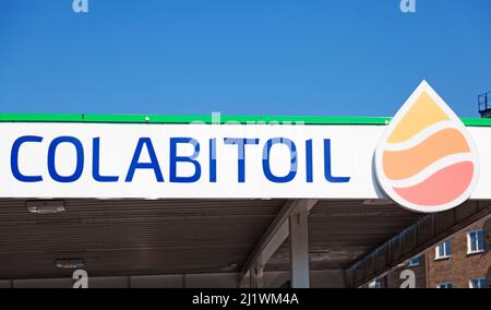 Gavle, Norrland Schweden - 15. Juli 2021: schild für Tankstelle mit unbekannter Marke Stockfoto