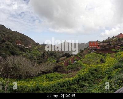 Malerisches und farbenfrohes Dorf Las Carboneras auf Teneriffa, Kanarische Inseln, Spanien Stockfoto