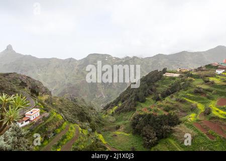 Malerisches und farbenfrohes Dorf Las Carboneras auf Teneriffa, Kanarische Inseln, Spanien Stockfoto