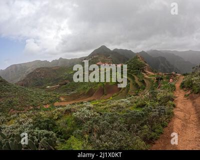 Malerisches und farbenfrohes Dorf Las Carboneras auf Teneriffa, Kanarische Inseln, Spanien Stockfoto