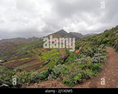 Malerisches und farbenfrohes Dorf Las Carboneras auf Teneriffa, Kanarische Inseln, Spanien Stockfoto