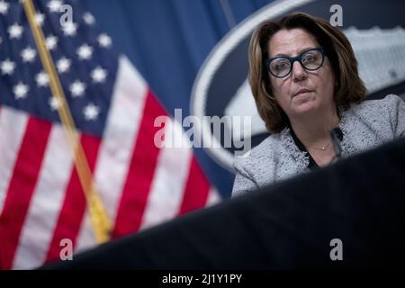 Washington, Usa. 28. März 2022. Die stellvertretende Generalanwältin Lisa Monaco spricht am Montag, den 28. März 2022, während einer Pressekonferenz zum Haushaltsantrag für das Geschäftsjahr 2023 beim US-Justizministerium in Washington, DC. Pool Foto von Tom Brenner/UPI Kredit: UPI/Alamy Live News Stockfoto