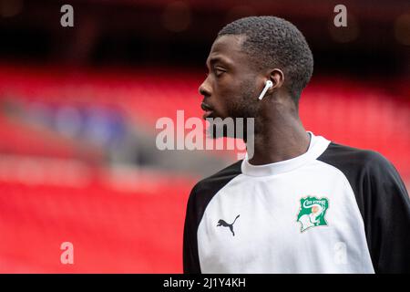 England, London, 28. März 2022 - Nicolas Pepe von der Elfenbeinküste beim Training vor einem Freundschaftsspiel gegen England im Wembley Stadium, London, GB. Foto Sebastian Frej Kredit: Sebo47/Alamy Live News Stockfoto