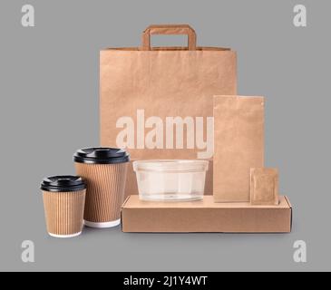 Papppackung. Kartons und Packungen für Pizza, Burger und Fast Food, leere Einkaufstaschen. Einweg-Kaffeetasse, Modelle zum Mitnehmen. Stockfoto