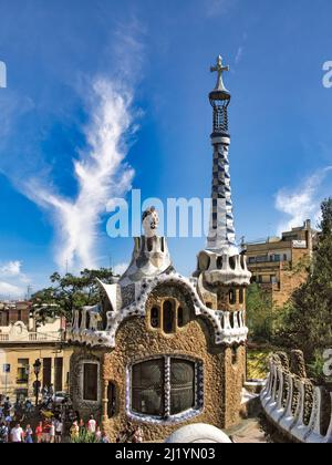 Barcelona, die kosmopolitische Hauptstadt der spanischen Region Katalonien, ist vor allem für seine Kunst und Architektur bekannt. Stockfoto