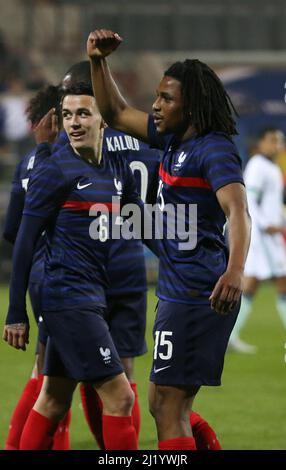 Yasser Larouci aus Frankreich feiert sein Ziel während des Freundschaftsspiels „International Under 21“ zwischen Frankreich und Nordirland am 28. März 2022 im Stade de L'Epopée in Calais, Frankreich - Foto Jean Catuffe / DPPI Credit: DPPI Media/Alamy Live News Stockfoto