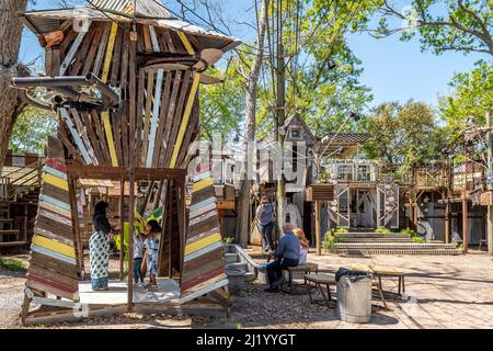 The Music Box Village interaktive Kunst- und Musikaufführungs-Website im Bywater-Viertel von New Orleans, Louisiana, USA. Stockfoto